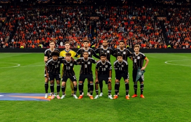 Bùng nổ tranh cãi về bàn thắng thiếu fair-play của tuyển Đức