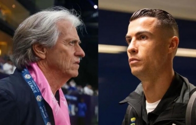 Ronaldo viết gần 2.000 chữ, HLV Bồ Đào Nha xem xong chỉ đáp đúng 1 câu lạnh lùng!