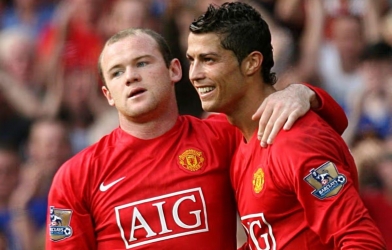 Rooney gay gắt với Ronaldo sau biến cố ở tuyển Bồ Đào Nha: 'Cậu ta sai lầm trên mọi phương diện'