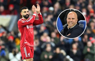 Arne Slot dành lời có 'cánh' Salah sau chiến thắng của Liverpool