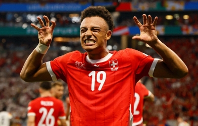 Video bàn thắng: Dan Ndoye tỏa sáng giúp Thụy Sĩ gỡ hòa 1-1 trước Argentina