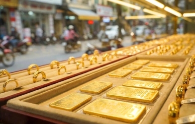 Giá vàng hôm nay 16/10/2026: Trong nước lặng sóng, thế giới bật tăng