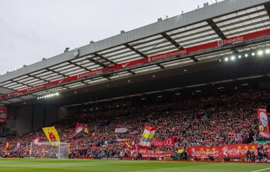 Điều gì tạo nên sức hấp dẫn của sân Anfield với người hâm mộ Liverpool?