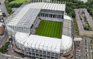 Vì sao Newcastle được người hâm mộ gọi là Chích chòe?