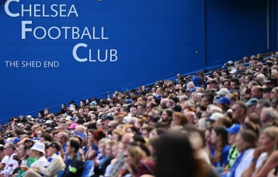 Những biểu tượng nào gắn với lịch sử Chelsea tại Stamford Bridge?