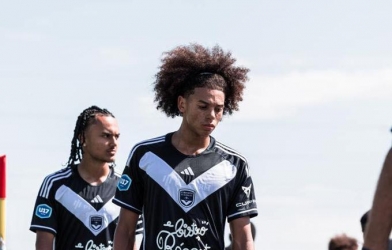 “Thần đồng Việt kiều 100 năm có một” cập bến V.League, hâm nóng derby Nghệ Tĩnh