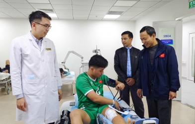 VFF có hành động với tuyển thủ Việt Nam bị đứt dây chằng