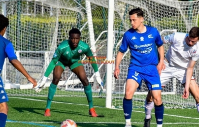 Tiền đạo Việt kiều Pháp cao 1m81 bất ngờ xuất hiện tại Việt Nam