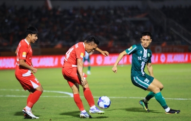 Đội bóng của Công Phượng nhận tin dữ trước trận quan trọng