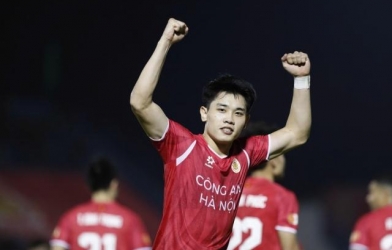 Đình Bắc lọt tầm ngắm hai ông lớn V-League