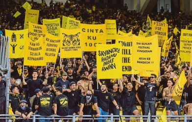 Bóng đá Malaysia gặp biến lớn trước AFF Cup