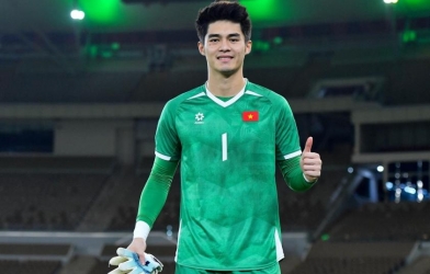 Thủ môn số 1 U23 cạnh tranh với 2 sao Việt kiều ở ĐT Việt Nam