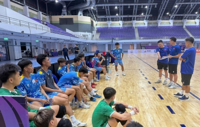 Tuyển futsal Việt Nam bước vào buổi tập đầu tiên tại Thái Lan