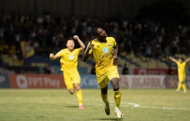 Siêu tiền đạo sắp nhập tịch chính thức cập bến ông lớn V.League
