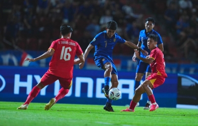 Thái Lan đau đầu vì thể lực trước màn tái đấu Việt Nam