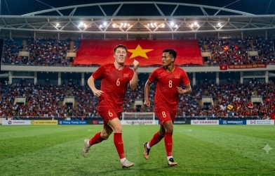 NÓNG: ĐT Việt Nam gọi 2 sao Việt kiều mới dự FIFA ASEAN Cup