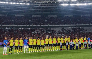 CĐV Malaysia bất ngờ rơi vào tình cảnh đặc biệt sau đại chiến với Indonesia