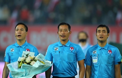CHÍNH THỨC: V-League áp dụng luật chống câu giờ như World Cup