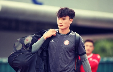 Bùi Tiến Dũng được khen dù mắc sai lầm nghiêm trọng trước HAGL