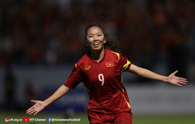 Huỳnh Như xác lập kỷ lục vô tiền khoáng hậu của bóng đá Việt Nam