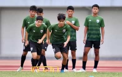 Hậu vệ Thái Lan đặt mục tiêu đánh bại U16 Việt Nam ở bán kết giải ĐNÁ