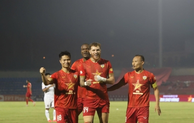 Thua thảm Hà Tĩnh, Bình Dương rơi tự do tại V-League