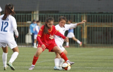 ĐKVĐ Hà Nội thắng đậm 5-0 ở trận ra quân