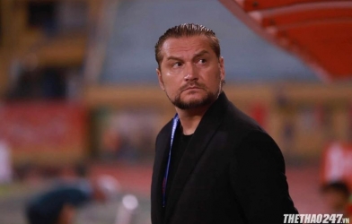 HLV châu Âu đạt cột mốc siêu hiếm có với bóng đá Việt Nam