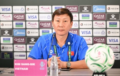 HLV Kim Sang Sik nói lời gan ruột sau khi vào bán kết U23 châu Á