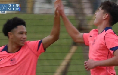 Trực tiếp U16 PVF 0-2 U16 Barcelona: Bất lợi lớn
