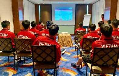 Tuyển Việt Nam làm điều không thể thiếu trước trận gặp Thái Lan