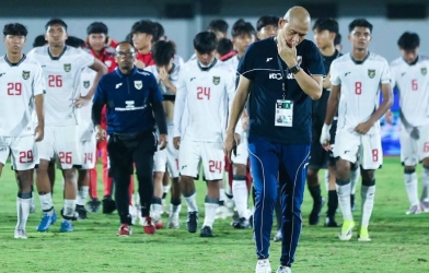 HLV tạm quyền Indonesia nói gì sau trận thua 0-7 Trung Quốc