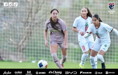 Đánh bại đội châu Phi, tuyển Thái Lan cùng Nga đua vô địch