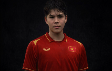 Xuất hiện thần đồng Việt kiều cao gần 2m đang gây sốt ở châu Âu