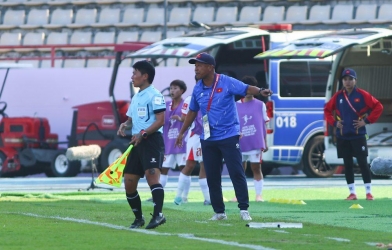 HLV Nhật Bản khẳng định tuyển Việt Nam sẽ đá phản công với Thái Lan