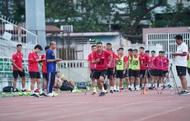 1 trọng tài Việt Nam không vượt qua bài kiểm tra thể lực