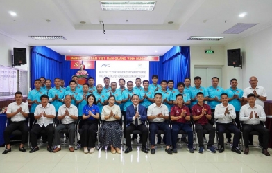 Tiếp tục nâng cao đội ngũ HLV bóng đá tại Việt Nam