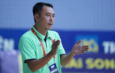 HLV tuyển Việt Nam nói lời thật lòng sau thất bại đậm 0-19