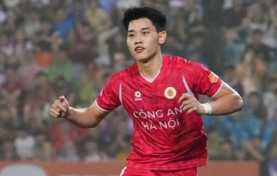 Trực tiếp bóng đá CAHN 4-1 SLNA: Đình Bắc lập hattrick
