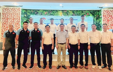 VFF thực hiện hành động quan trọng với trọng tài Việt Nam