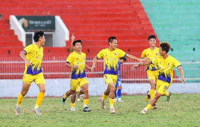 CHÍNH THỨC: Xác định 2 đội đầu tiên giành vé thăng hạng Nhất