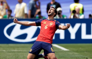 CHÍNH THỨC: Merino lập kỷ lục vĩ đại chưa từng có ở World Cup