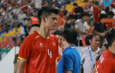 Trung vệ cao nhất lịch sử ĐT Việt Nam chuẩn bị ra mắt AFF Cup