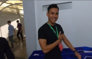 Cầu thủ Việt kiều HAGL: 'Thắng kiểu này, tôi đau tim quá'