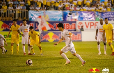 Vì sao HAGL là 'ông Vua penalty' ở V.League 2021?