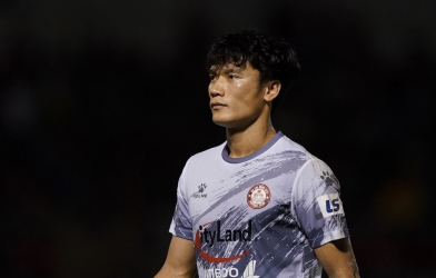 HLV TP.HCM: 'Thủ môn Bùi Tiến Dũng không lười biếng!'