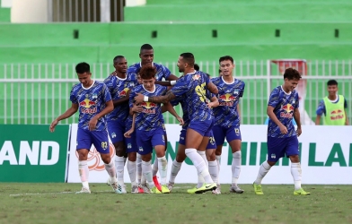 HAGL của Kiatisak 'lội ngược dòng' trong ngày ông Park xuất hiện