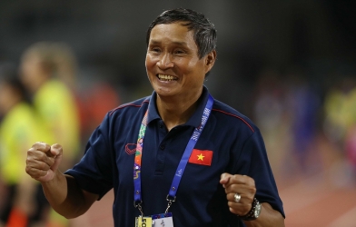 HLV ĐT Việt Nam được đội bóng châu Âu ngỏ lời mời