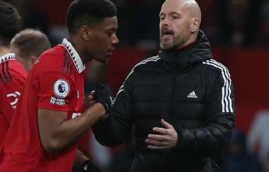 Phá vỡ nghi ngờ, HLV Ten Hag khẳng định 'nét căng' về tương lai của số 9 trong đội hình