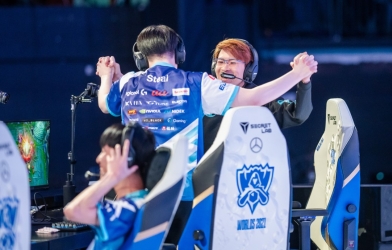 CKTG 2021: Thắng kịch tính C9, DFM đi vào lịch sử LMHT Nhật Bản